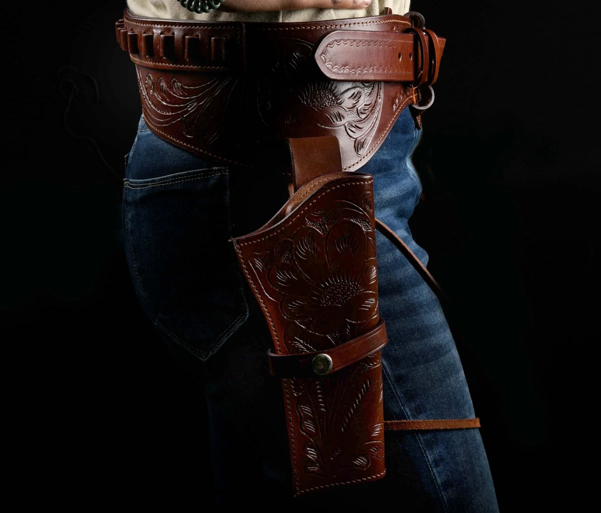 Cowboy top holster rigs