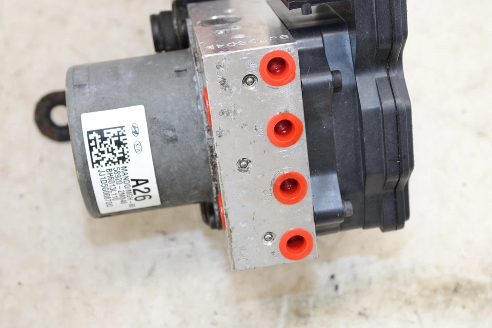 Hyundai Genesis 2014-2016 cupé bomba ABS 589202M840 OEM GO48 Foto 3 de 4