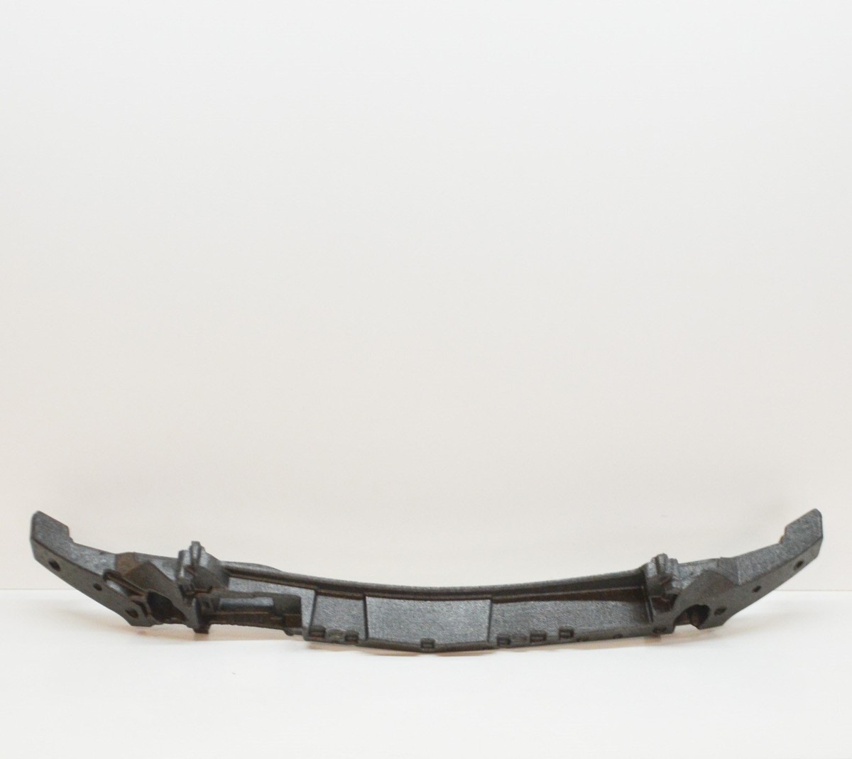 NEW MERCEDES-BENZ CLA C117 FRONT CENTER IMPACT ABSORBER