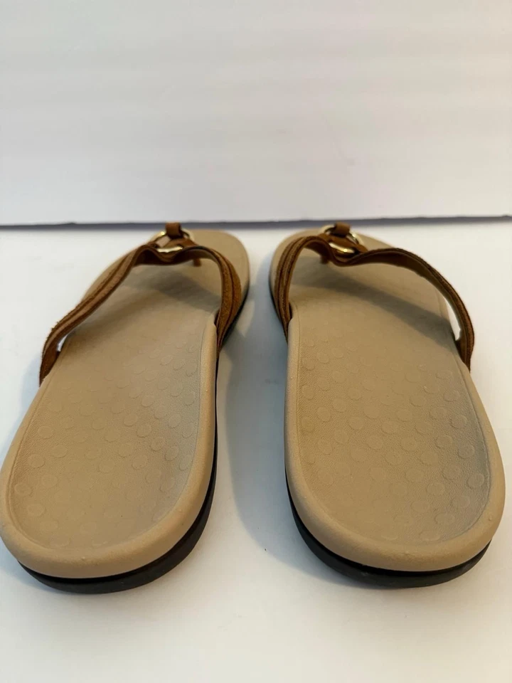 Womens size 12 Vionic Aloe brown suede leather flip flops sandals shoes - Image 3 of 4