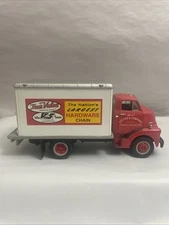 1st GEAR 1/34 TRUE VALUE COTTER & CO. 1952 GMC DRY GOODS VAN 7.25” Long