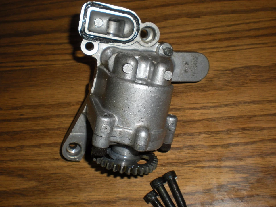 BOMBA DE ACEITE 1980 YAMAHA XS850 TRIPLE 80 3J2 Foto 4 de 4