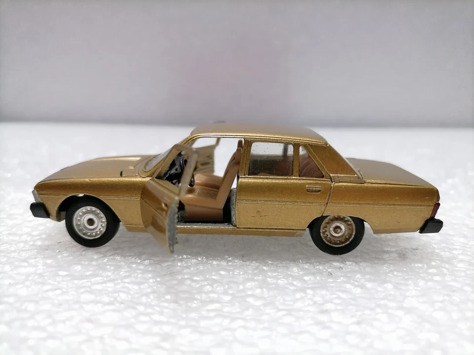 PEUGEOT 604 SL - Modelo Vintage Escala 1:43, Solido 40 Hecho en Francia 1976 Foto 2 de 4