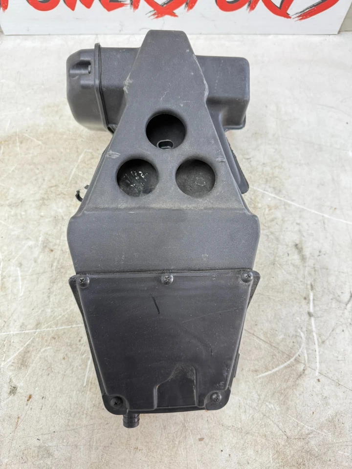 2007 Victory Kingpin Air Box Cleaner Filter Breather - Image 2 of 4