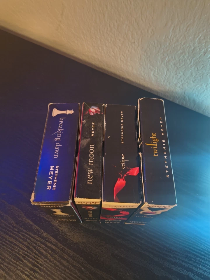 Twilight Saga Stephanie Meyer Audiobook CD Complete Series Unabridged 1-4 52disc - Image 2 of 4