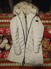 Womens Winter Jacket Insulated Furry Hood Very Warm And Pretty