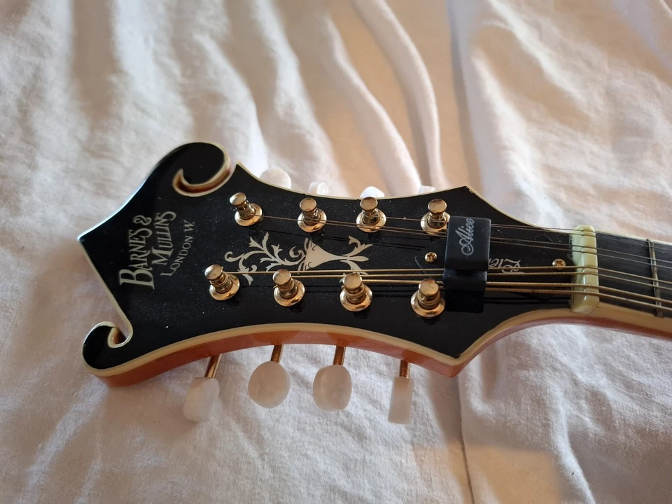 Vintage BARNES & MULLINS Piercy Mandolin, VGC, Ready To Be Used - Image 3 of 4