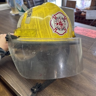 H Vintage Cairns & Bros Fire Fighter Fireman Helmet Yellow Visor Little Rock