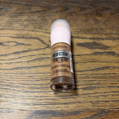 Maybelline Instant Age Rewind Perfector 4-In-1 Glow Makeup 2.5 Medium Deep Warm
