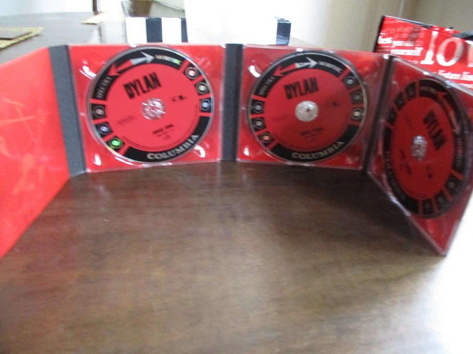 Bob Dylan – Dylan - 2007 Remastered Columbia 3 CD Set NM $13.95 - Image 3 of 3