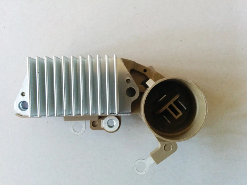 Новый регулятор напряжения 126000-0610, 126000-1440, 126000-1441, IN434 - Изображение 2 из 2