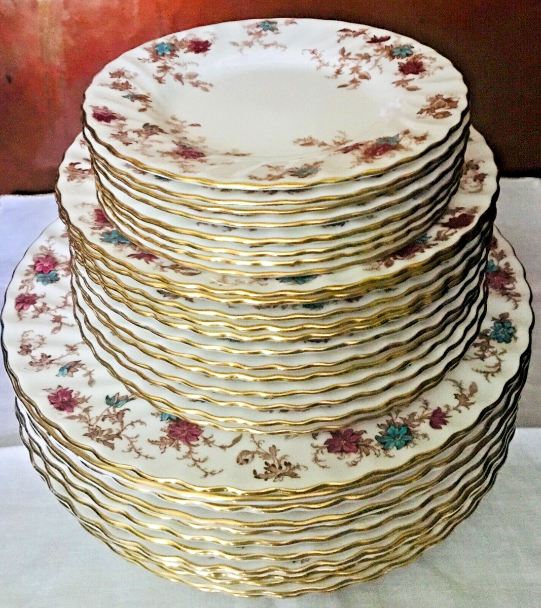 MINTON ミントン　キャビネットプレート　チェリー　さくらんぼ　アンティーク 32-pc Minton China Ancestral pattern 1793 Plate Sets, Made In