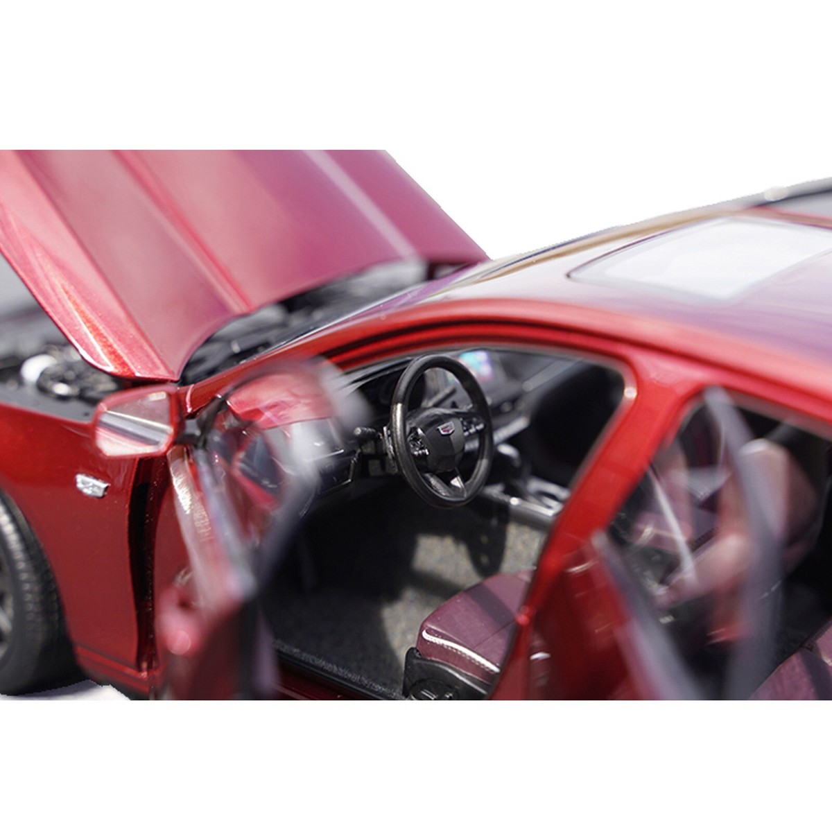 1:18 Scale Cadillac CT4 Red Diecast Model Car Paudi Toy Gift