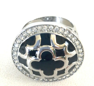 Marie Claire Clover Medallion Ring  Swarovski Crystals  Size 7