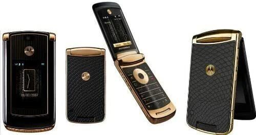 Pristine Condition Motorola RAZR2 V8 - Gold (Unlocked) Mobile Phone - Image 3 of 3