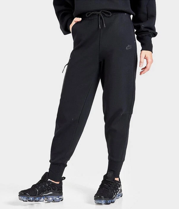 NIKE Sportswear Tech Fleece Pants CW4292