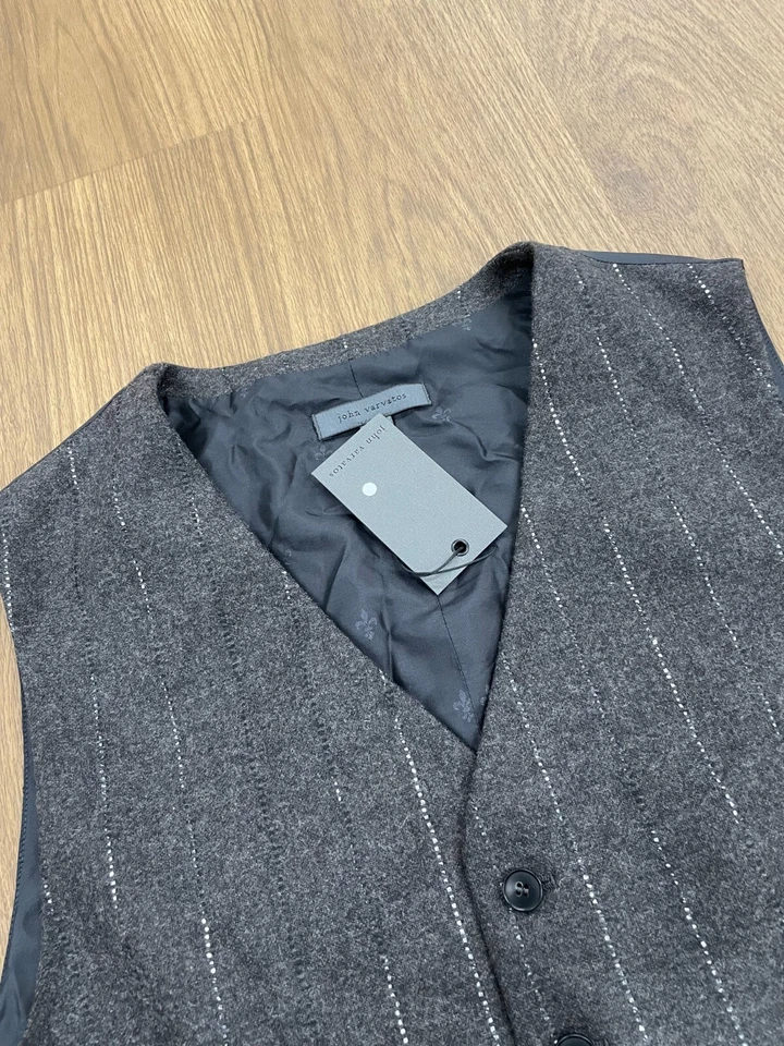 NWT $598 John Varvatos Wooster Vest In Espresso Size:52 - Image 4 of 4