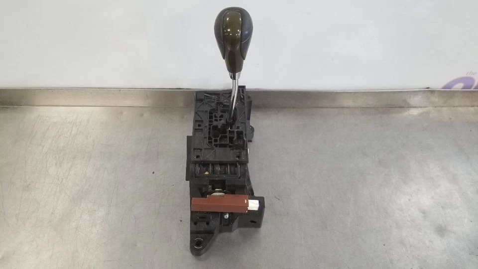 14 LEXUS ES350 AUTOMATIC TRANSMISSION SHIFTER ASSEMBLY - Image 3 of 4