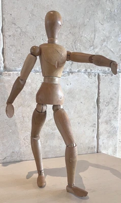 Maniquí de Madera 16" Totalmente Articulado Artista Figura de Pie GRATIS De Colección - Imagen 1 de 4