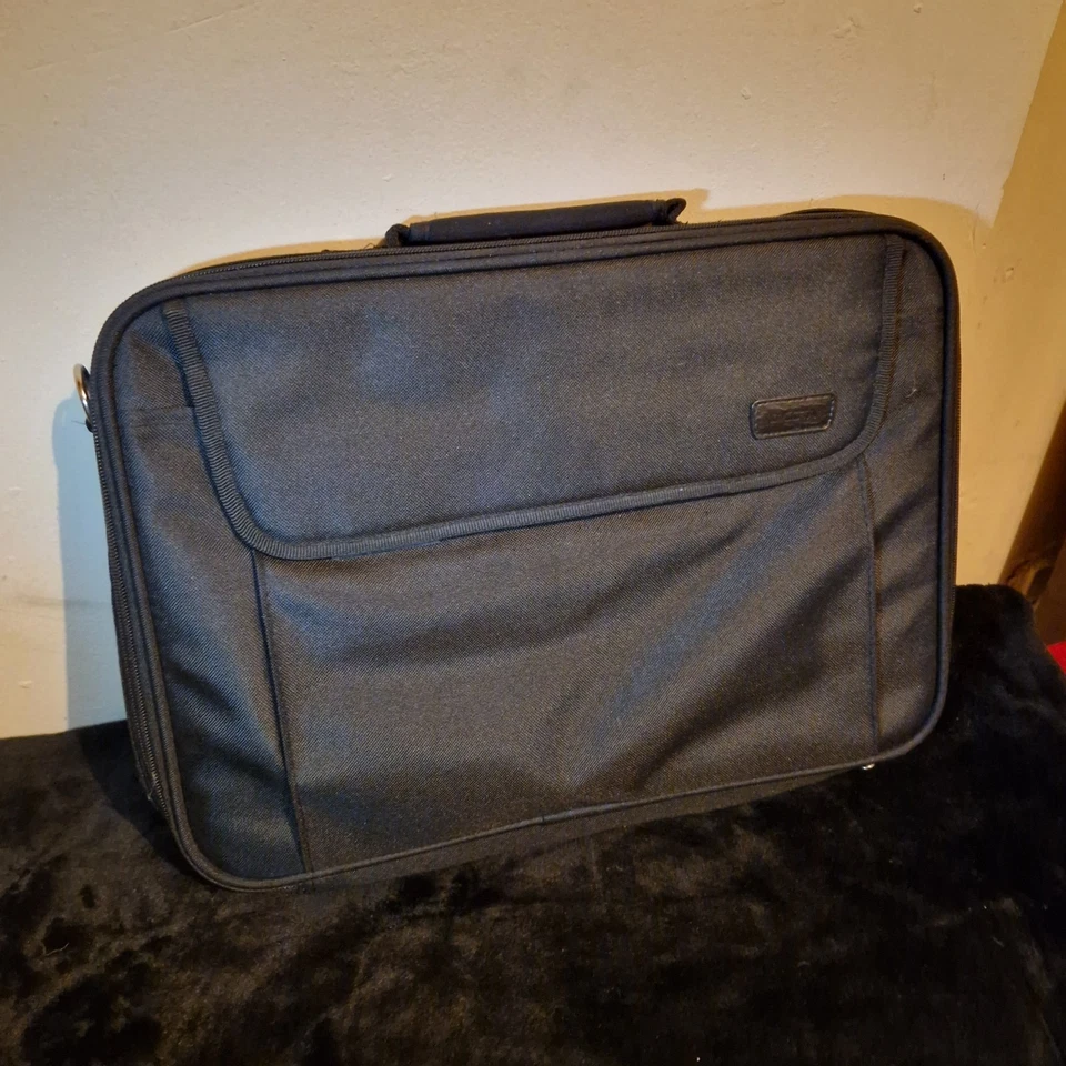 Brand New Dicota Black Nylon Laptop Briefcase – Business Travel Bag (15.6") - Image 4 of 4