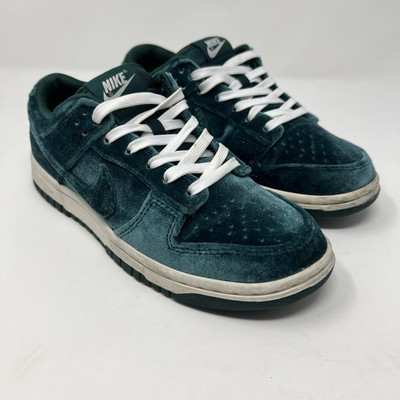 Ladies Sz 6.5 Nike Dunk Low Dark Atomic Green Velvet Teal DZ5224-300 Rare