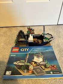 LEGO Deep Sea Ship 60095 Complete Set W/ Instruction. W/Sets 60092 And 60082.
