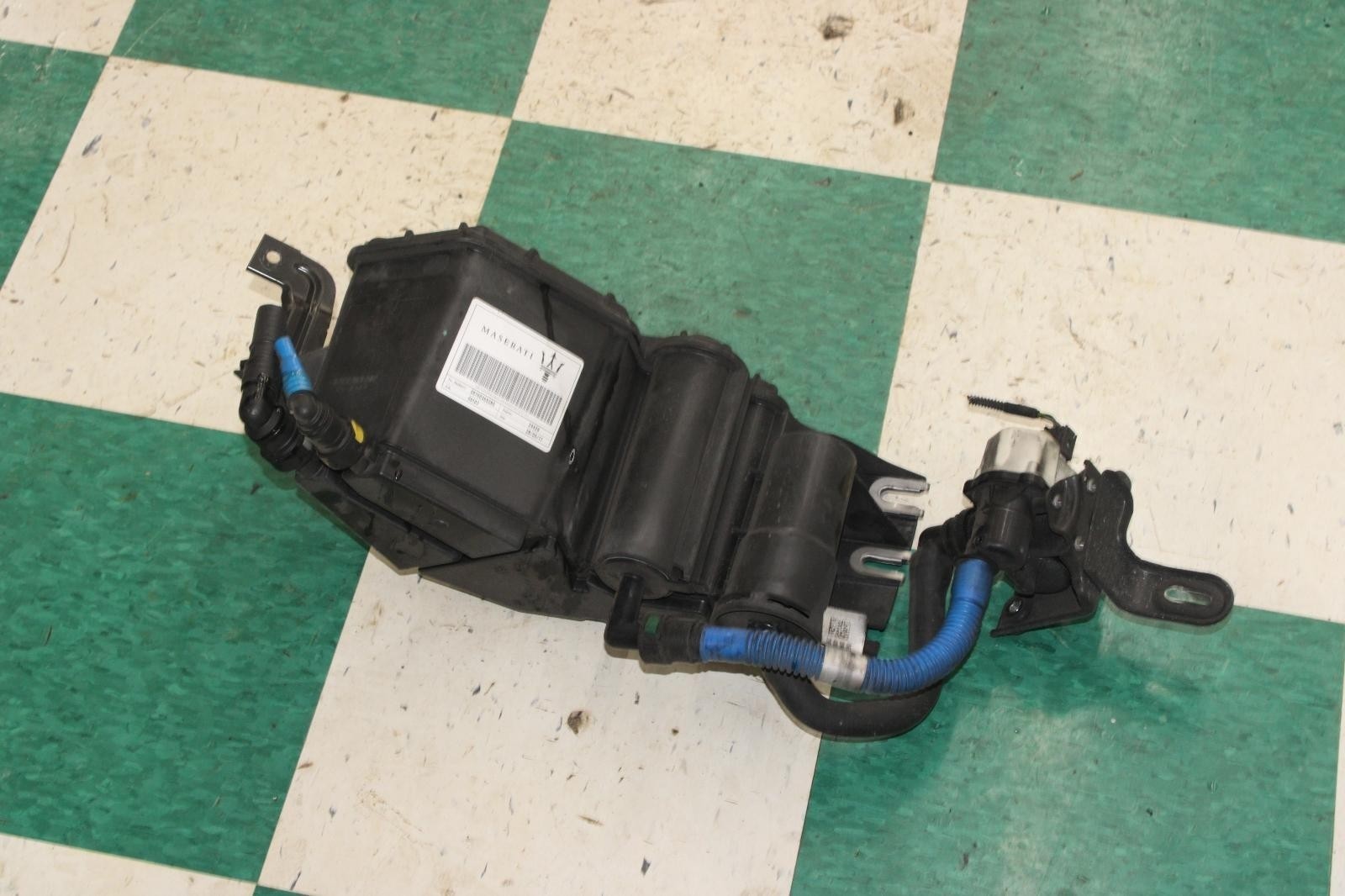 17-24 Ghibli 3.0L Motor Engine EVAP Can Vapor Evaporation Canister Factory OEM