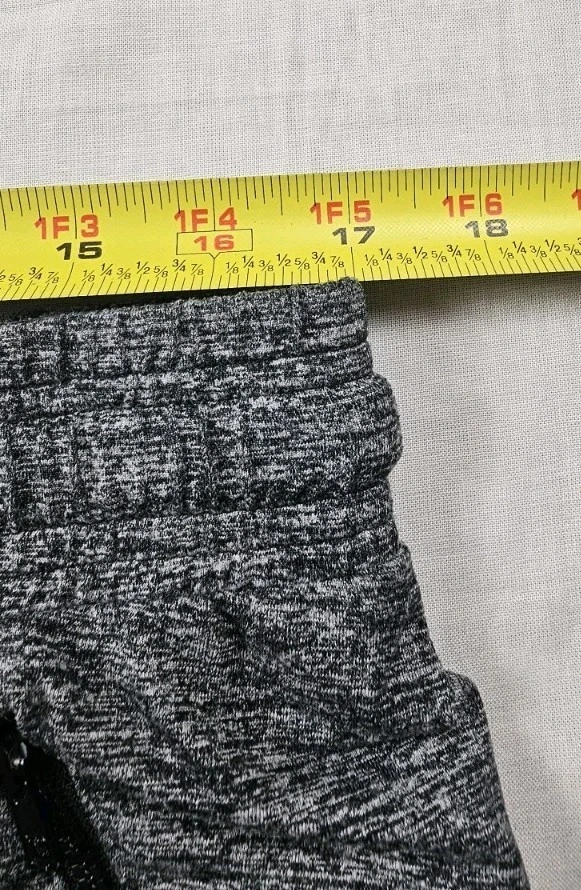 Pantalones Cortos de Entrenamiento Alo Para Hombres Entrepierna Caída Gris Grande Foto 4 de 4