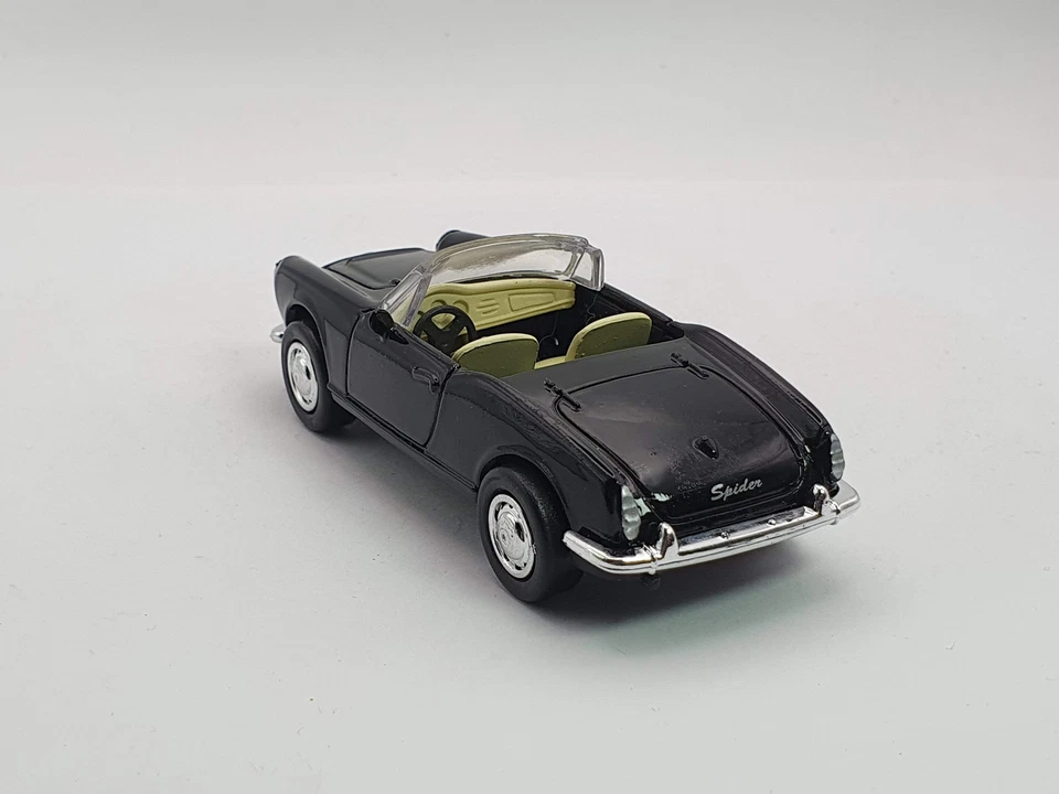 Alfa Romeo Giulia Spider New Ray 1/43 - Immagine 2 di 4