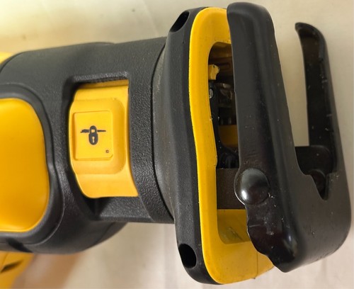 DEWALT DCS387 20V Reciprocating Saw Complete Lightly Used Excellent Shape FS! - Picture 6 of 13
