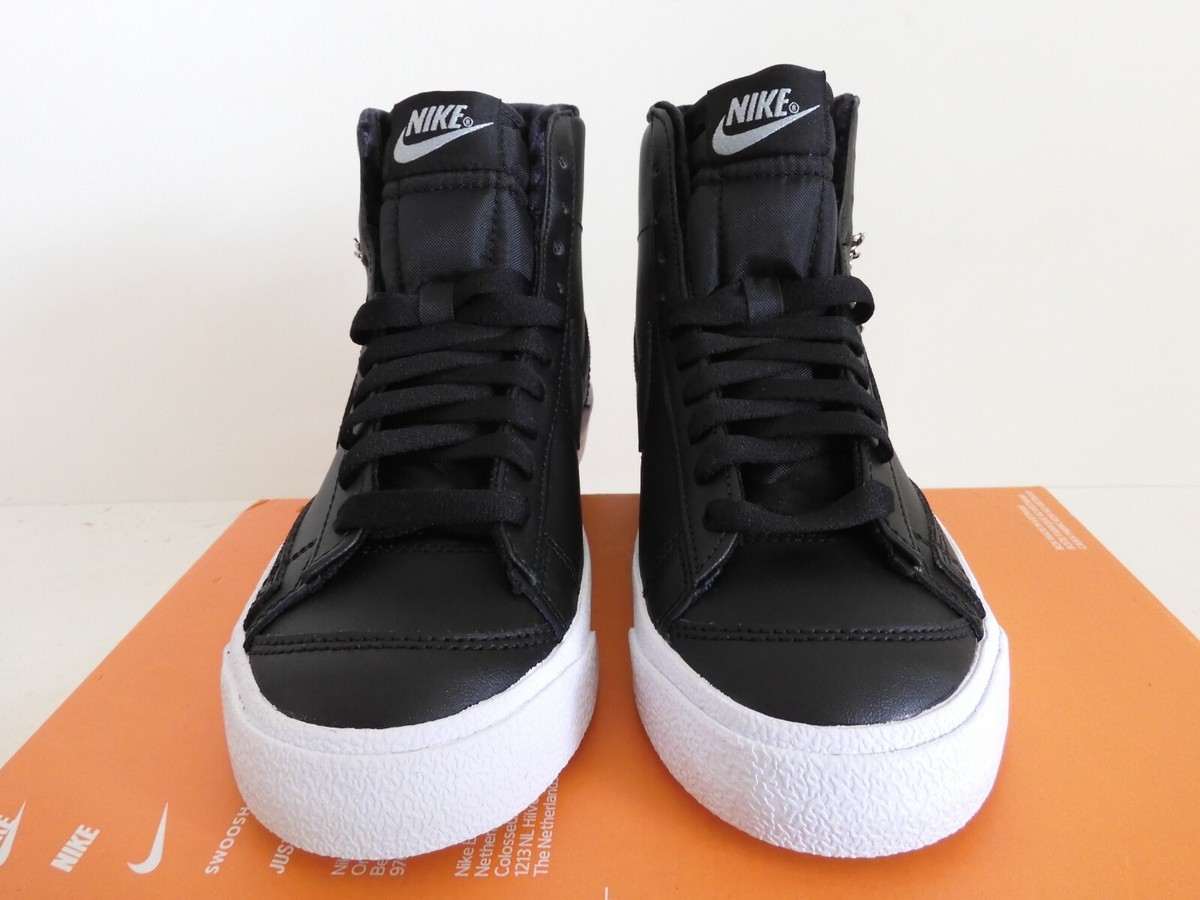 WMNS NIKE BLAZER MID 77 LX 