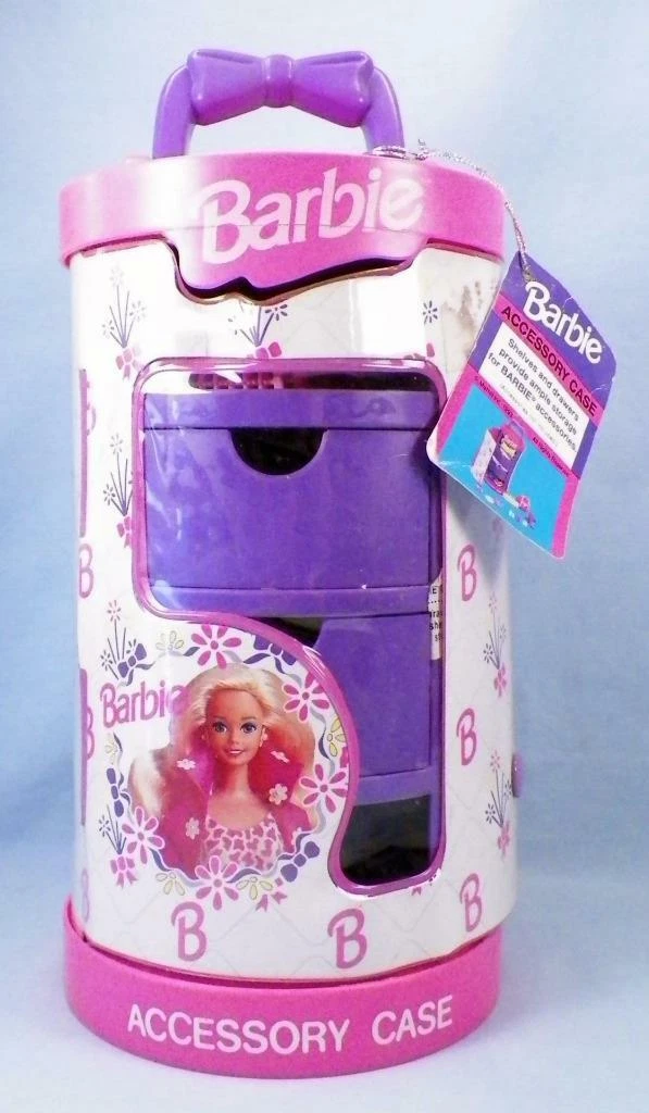 Barbie case and accessories - Dolls & Accessories