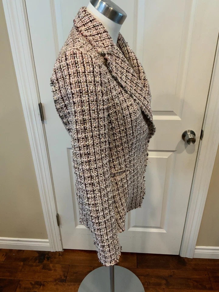 Blazer de tweed Elie Tahari blanco, rojo, dorado y negro con ribete de flecos, talla 0 Foto 4 de 4