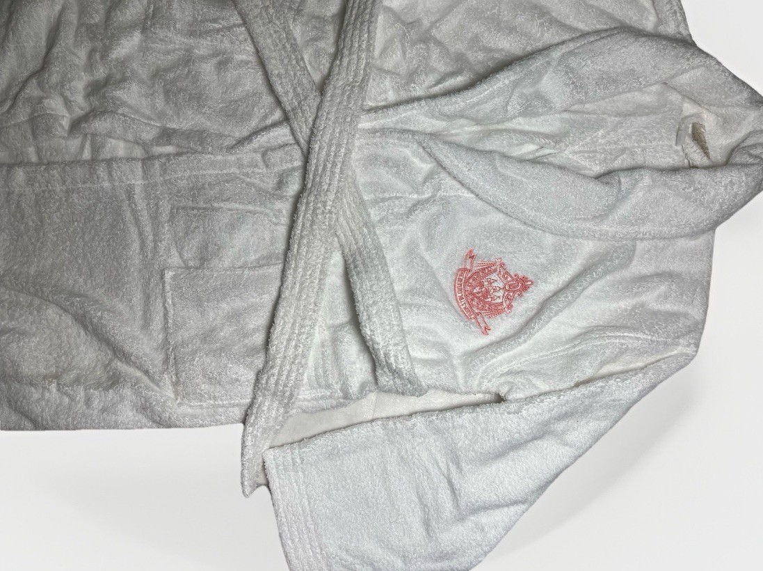 Sold out rare Beverly Hills Hotel & Bungalows Signature Pink White Robe Vintage image 8
