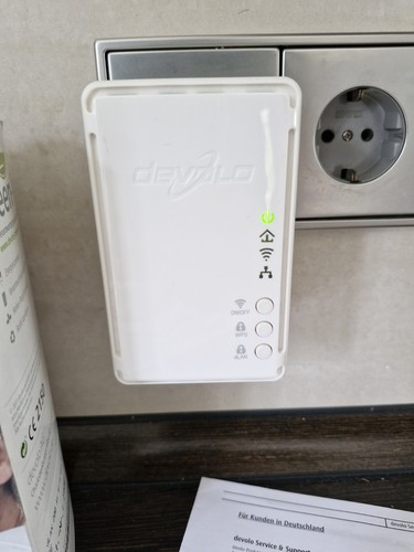 Devolo dLAN 200 AV Wireless N Powerline WLAN Adapter triple LAN Netzwerkadapter - Bild 3 von 11