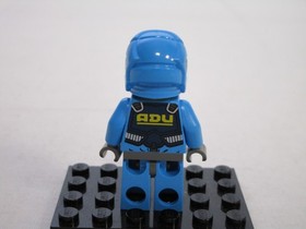 LEGO Alien Defense Unit Soldier  Minifigure ADU Alien Conquest