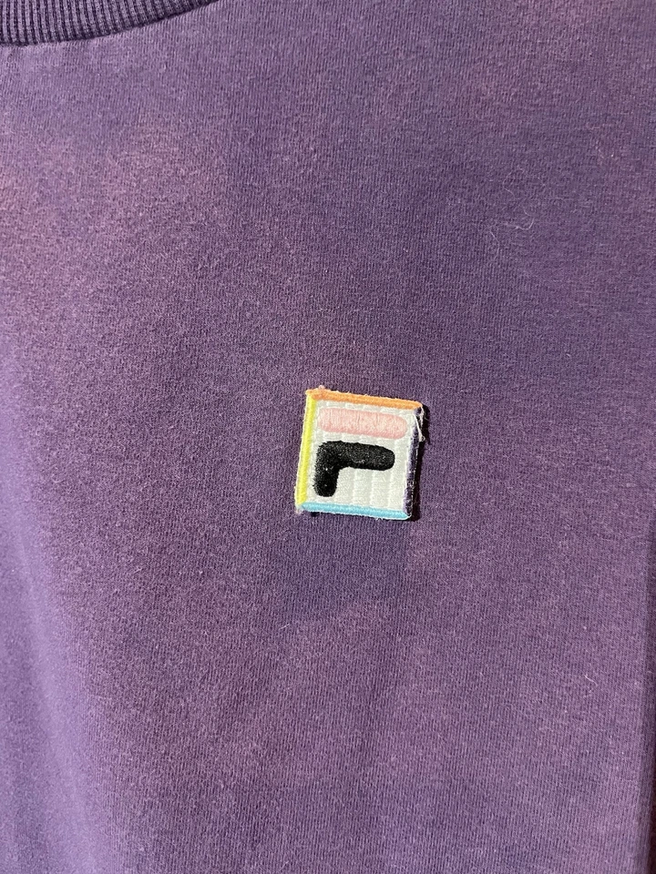 Camiseta Fila, para mujer X-Large, púrpura cuello redondo con logotipo retro, #63 Foto 3 de 4