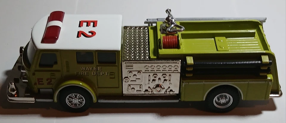 Feuerwehr Modell von Corgi AMERICAN LA FRANCE Pumper mit OVP, WAYNE, FIRE DEPT - Bild 3 von 4