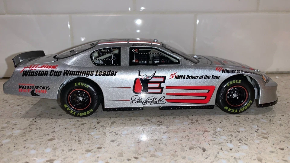 Dale Earnhardt 1:24 Motorsports Authentics RCCA Elite 2006 Monte SS #245/2.333 Foto 2 de 4