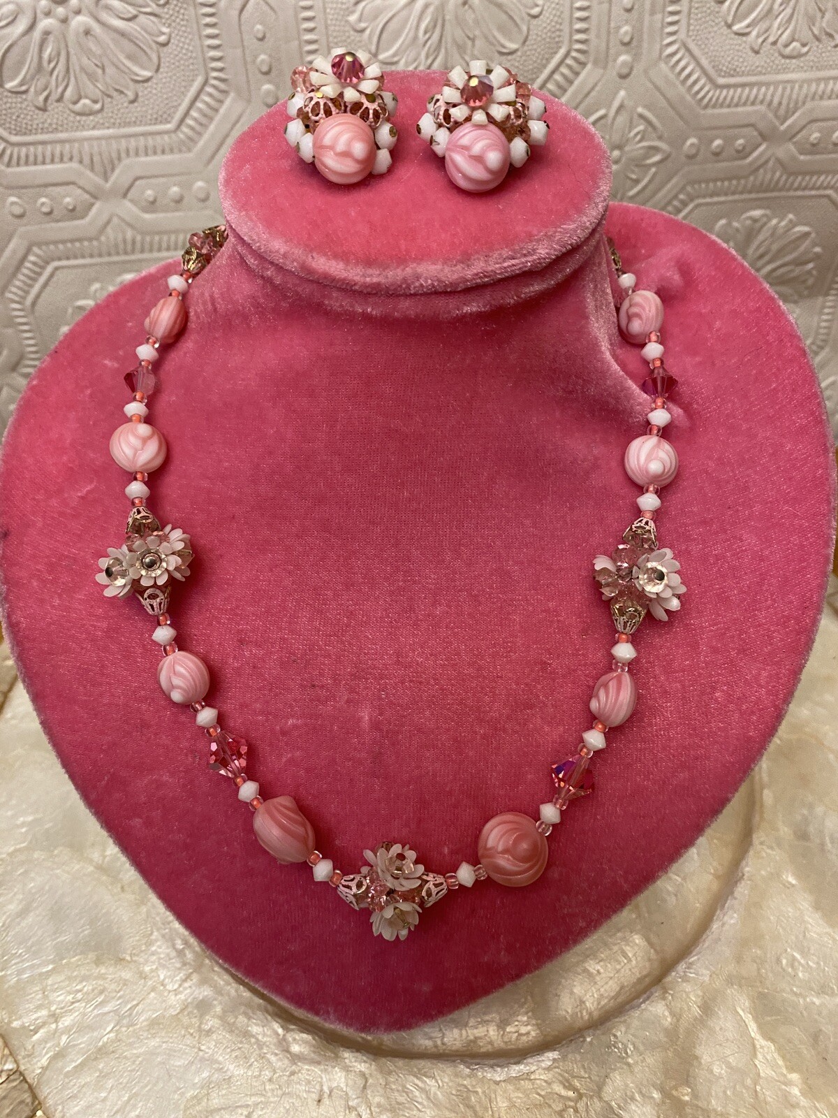 Vintage Retro Pink Glass Crystal Beaded Necklace & Cl… Gem