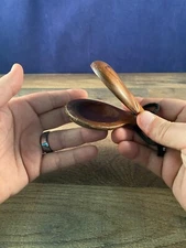 One Single Wooden Finger Castanet 