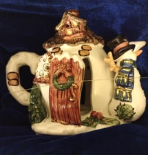 Christmas Dazzle Ceramic Teapot Tea Light Candle House Decoration Gold Accents N