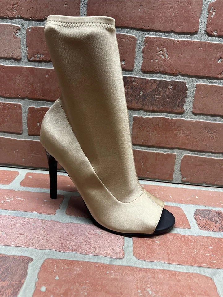 CALL IT SPRING ‘ALILAWIEL’ Champagne Fabric Pull On High Heel Booties Size 7.5 - Image 3 of 4