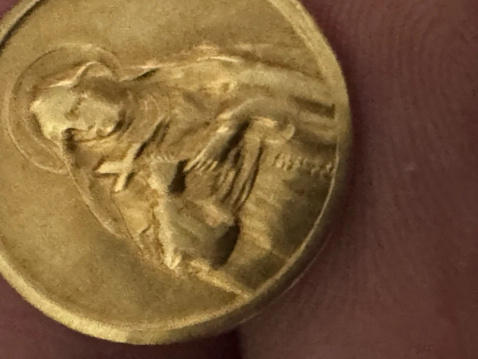 ciondolo Oro 18 Kt Vintage Anni 50 Madonna Del Soccorso - Immagine 2 di 4