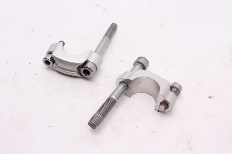 Fissaggi Manubrio Supporto Manubrio Triumph Tiger 1200 Explorer V13VG 12-15 - Immagine 2 di 4