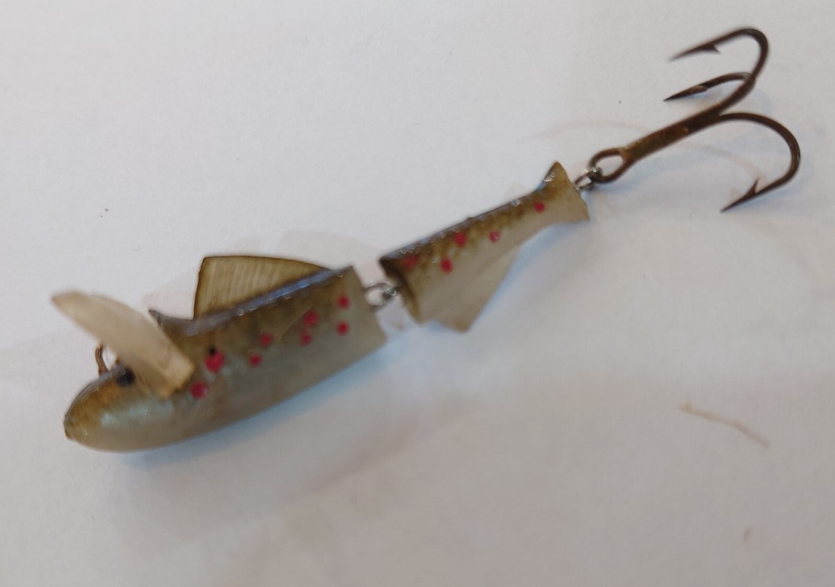 best net to use while fishing on a wallet Yakoda Holder Coyote Sun_Exposure:Full sun (6+ hrs.)--Partial shade (3–6 hrs. sun) Smith Creek Rod Clip Includes needle and thread Color:Bone/Silver