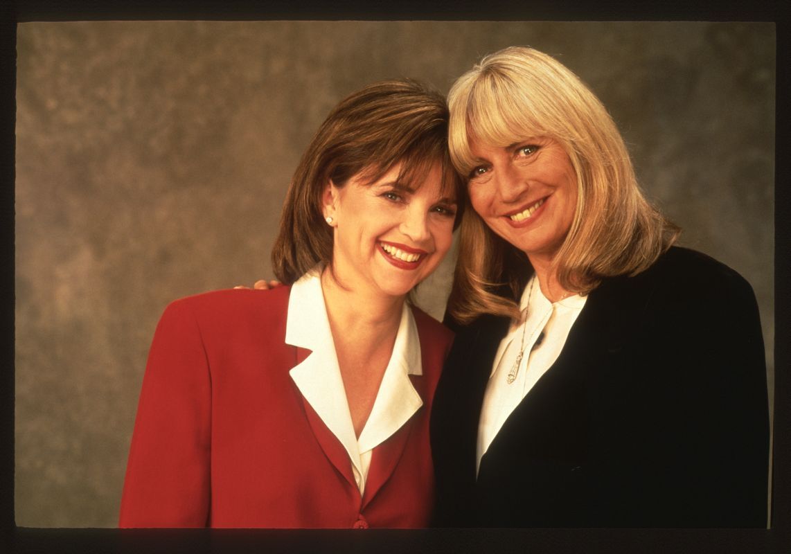 1995 CINDY WILLIAMS & PENNY MARSHALL On LAVERNE & SHIRLEY REUNION Original Slide | eBay