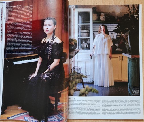Emma Stone W Magazine Volume 6 2023 - Picture 9 of 18