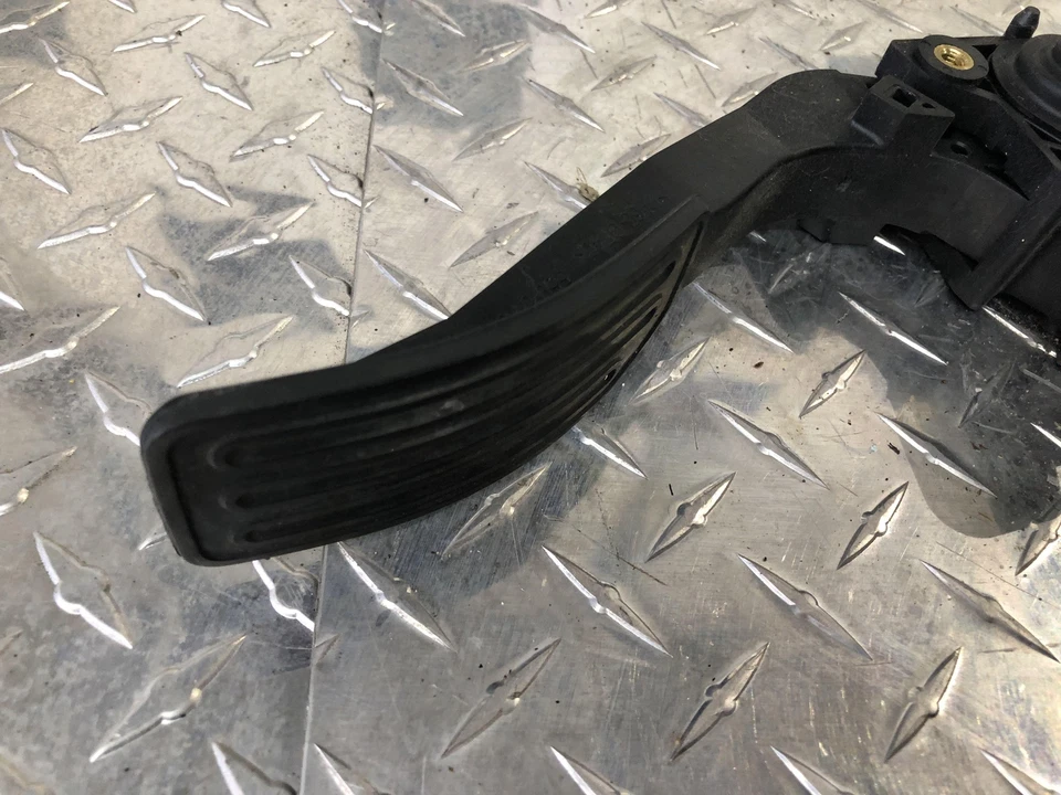 Conjunto de pedal de gasolina Nissan Altima 2016-2019 fabricante de equipamento original testado 16 17 19 - Imagem 2 de 4