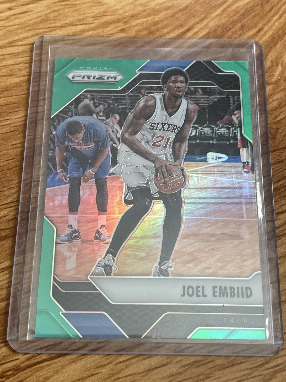 2016-17 Panini Prizm Green Joel Embiid Philadelphia 76ers #4